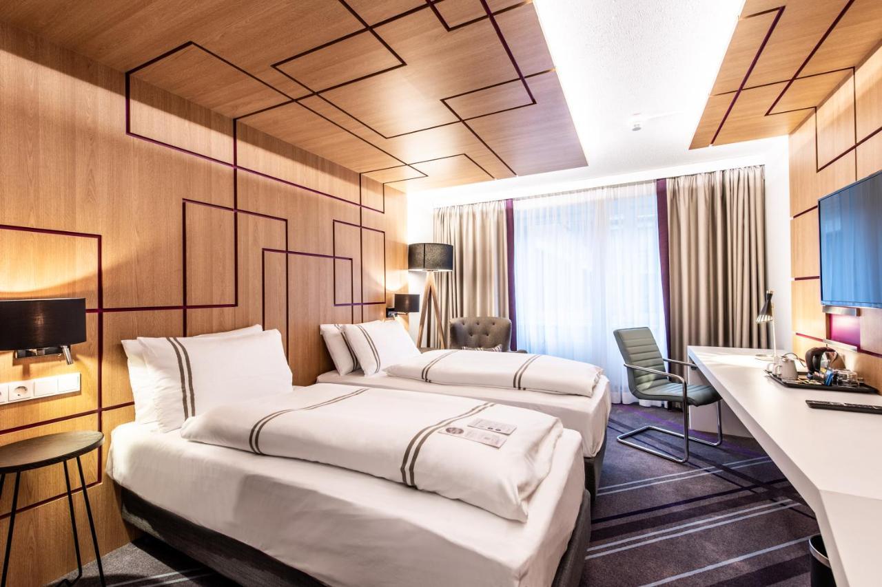 Premier Centre Hotel 3*